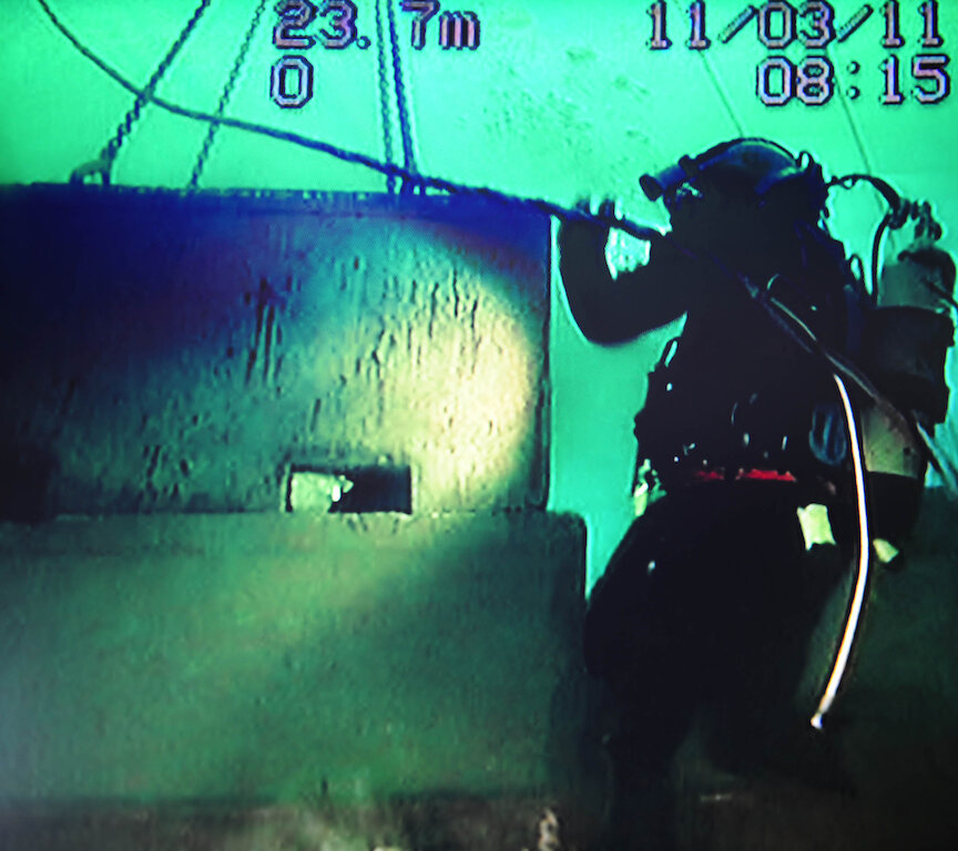 Diving works at EMECs scale test site (Credit Mike Brookes-Roper, courtesy of EMEC)